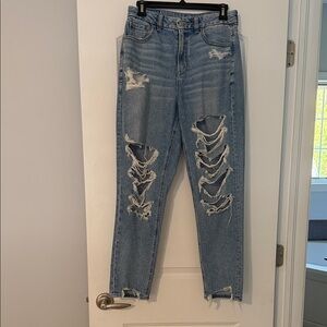 NWT American Eagle distressed jeans